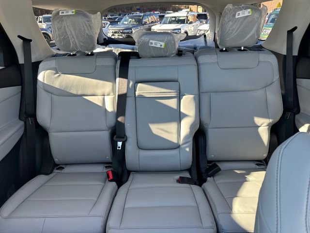 New 2026 Ford Explorer Active w/ Active Comfort Package image 18