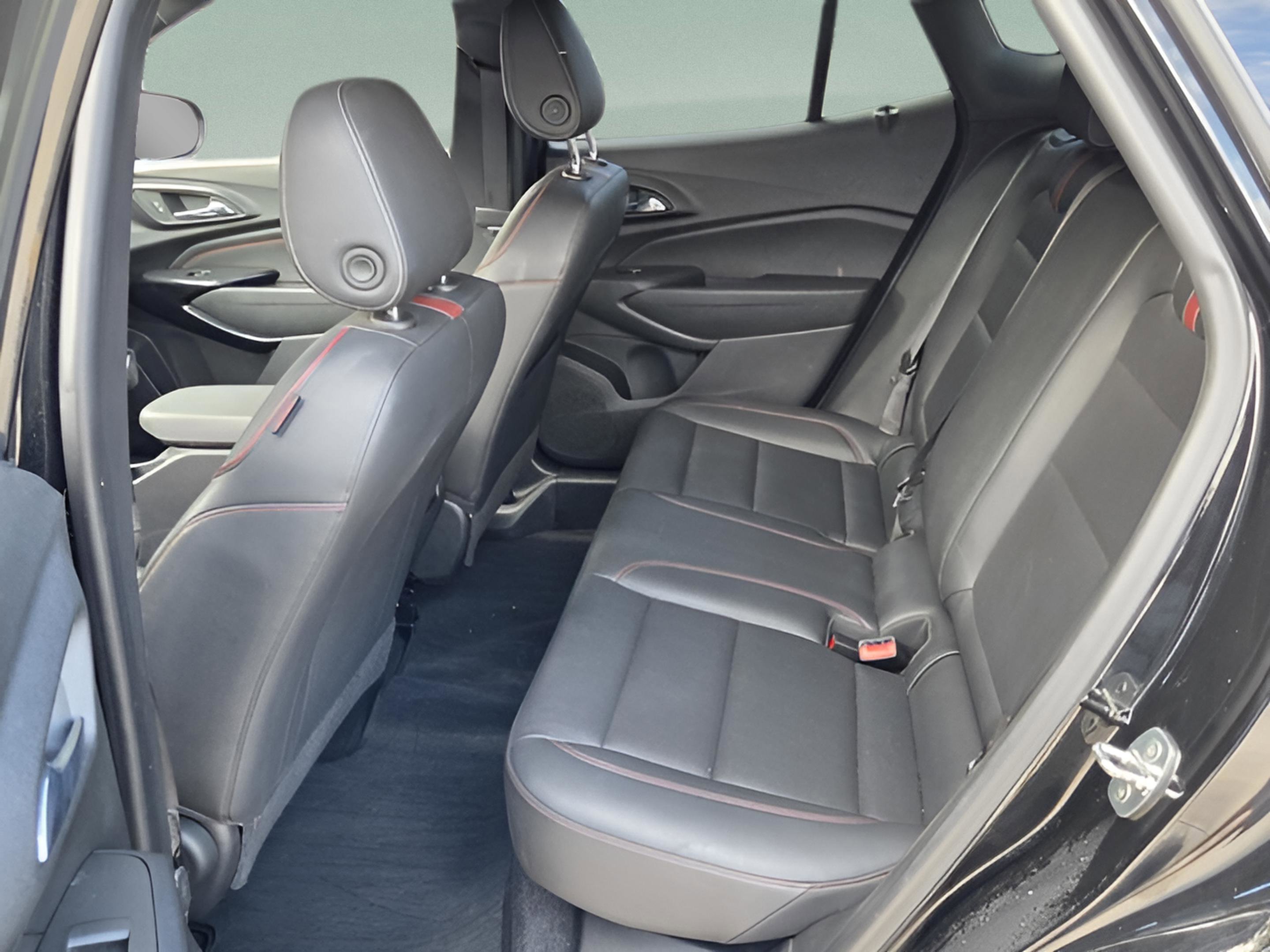 Used 2024 Chevrolet Trax RS image 12