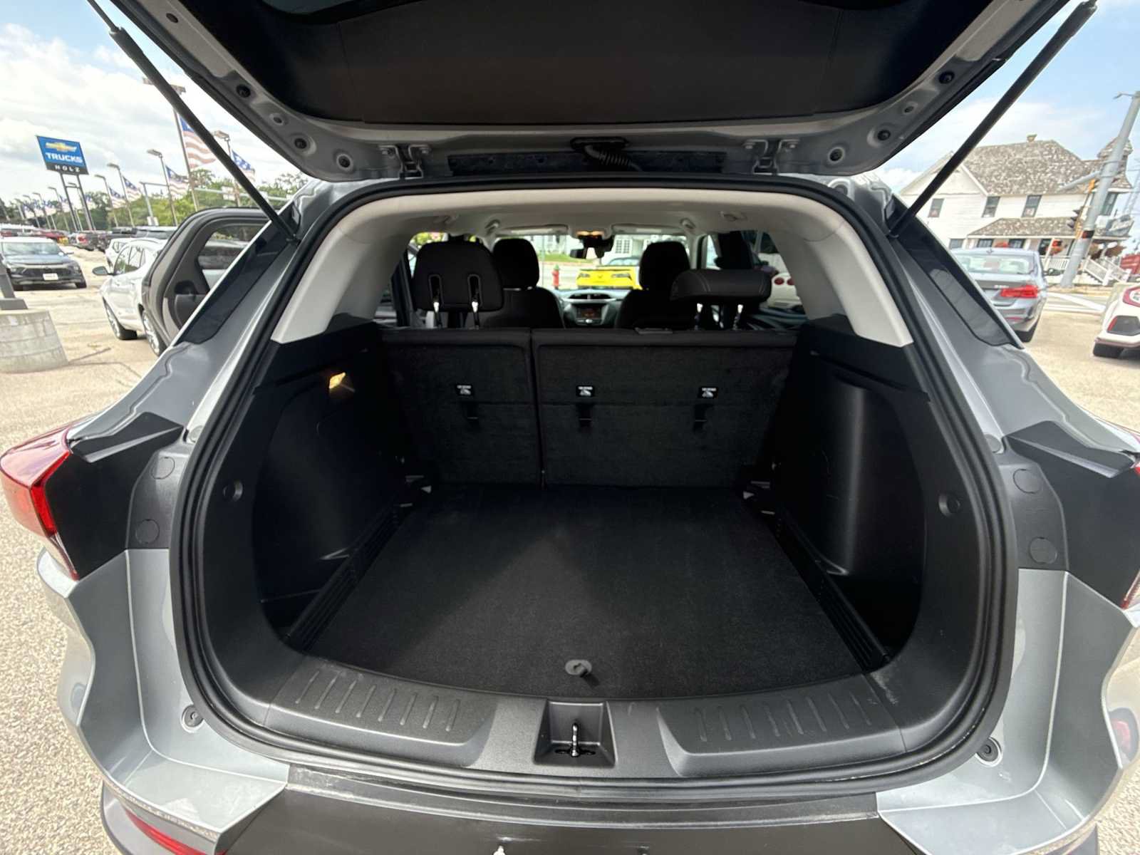 Certified 2023 Chevrolet TrailBlazer LT AWD/4WD image 23