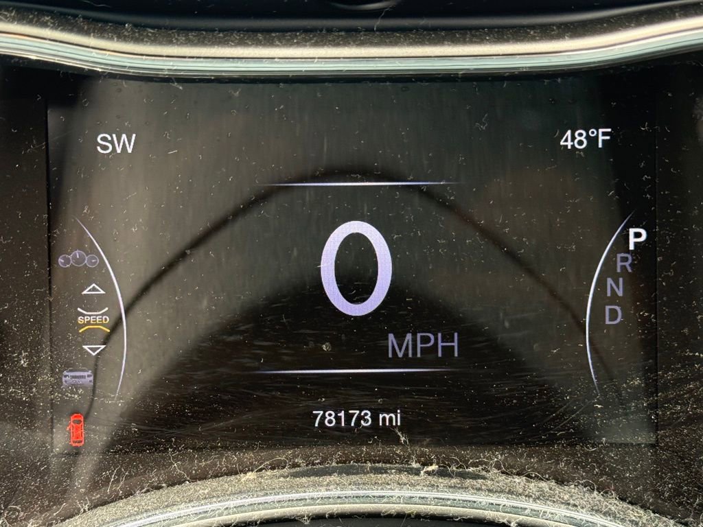 Used 2017 Jeep Grand Cherokee Limited image 17