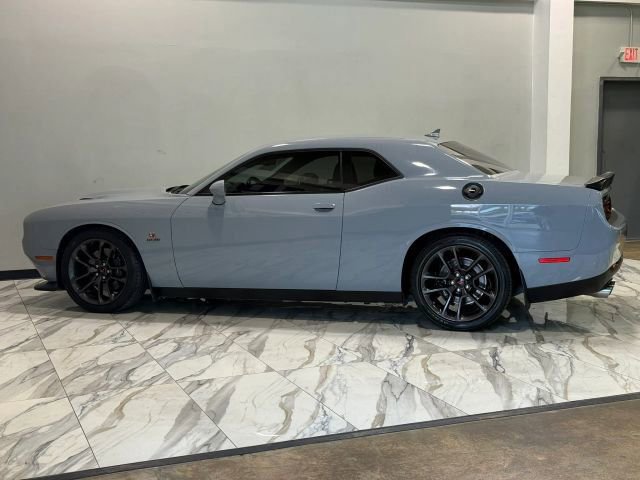 Used 2021 Dodge Challenger R/T Scat Pack RWD image 11