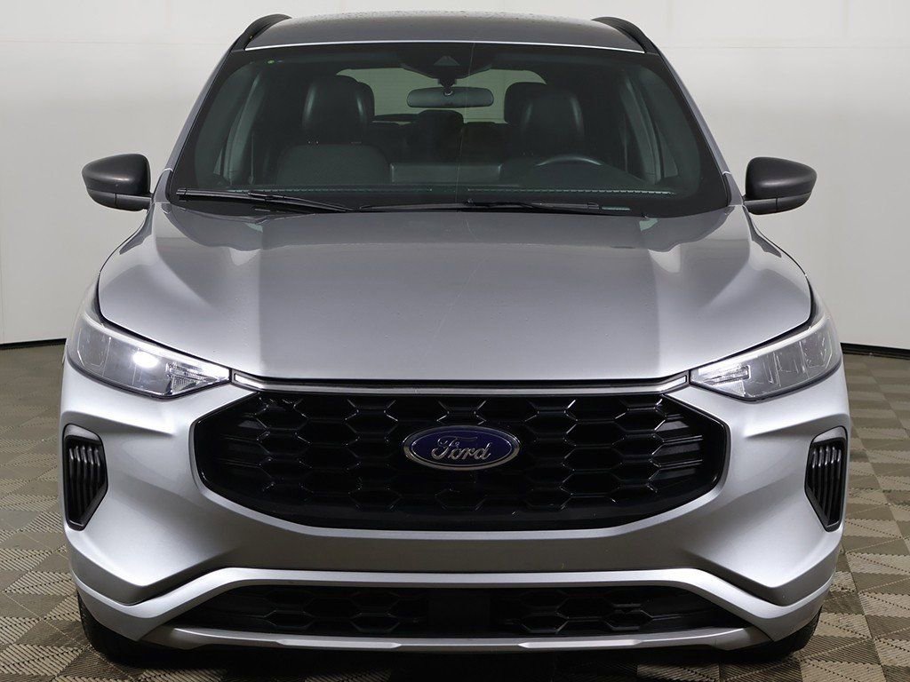 Used 2023 Ford Escape ST-Line w/ Tech Pack #1 image 12