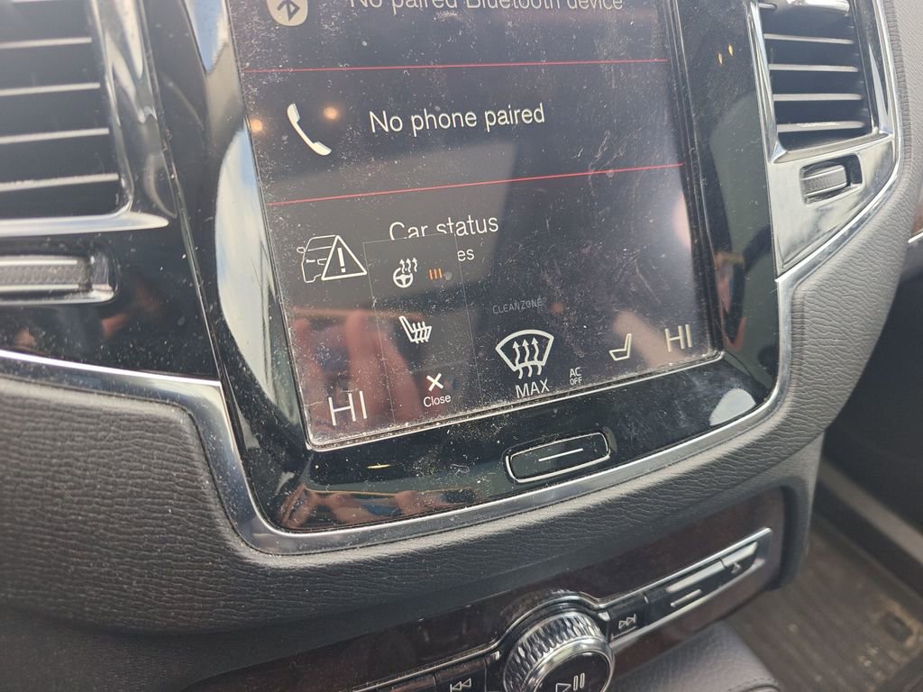 Used 2016 Volvo XC90 T6 Momentum w/ Momentum Plus Package image 11