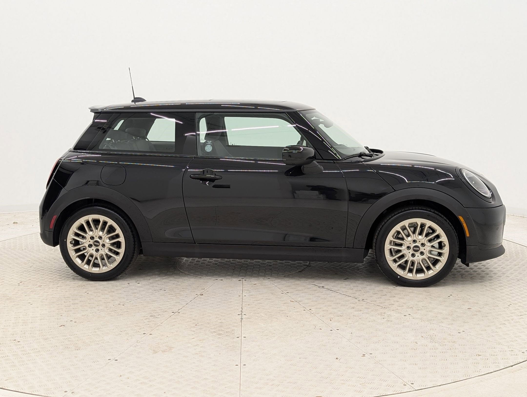 New 2026 MINI Cooper S image 8