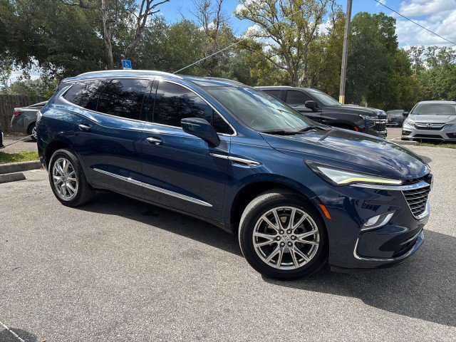 Used 2023 Buick Enclave Essence w/ Experience Buick Package image 6