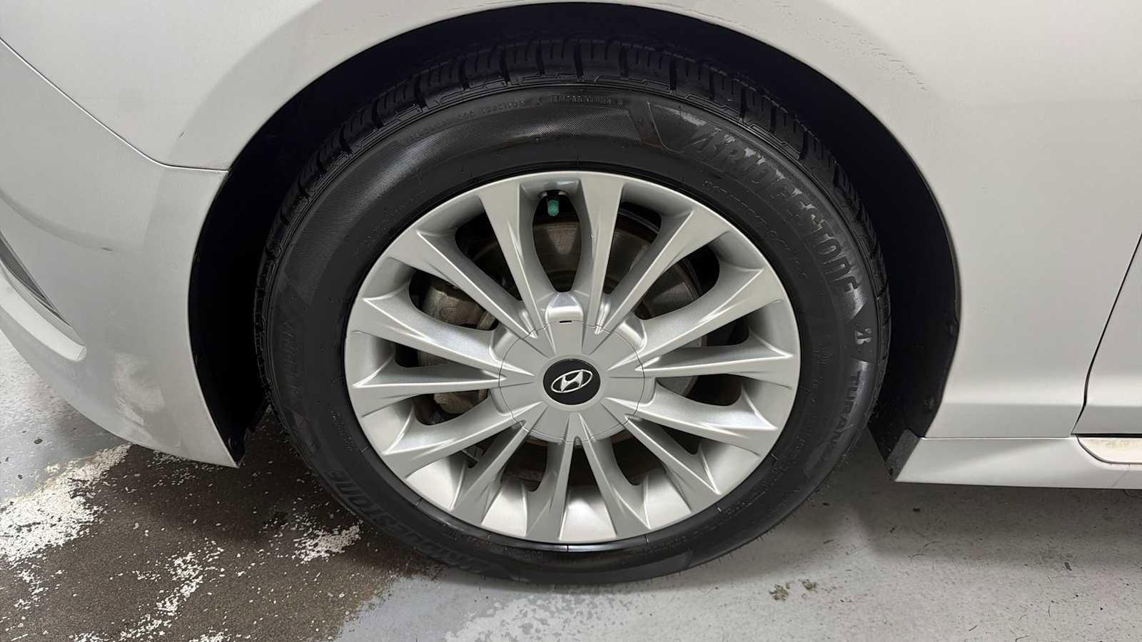 Used 2015 Hyundai Sonata Limited FWD image 10