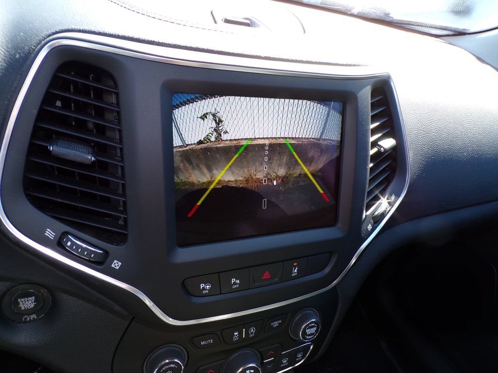 Certified 2023 Jeep Cherokee Altitude Lux AWD/4WD image 22