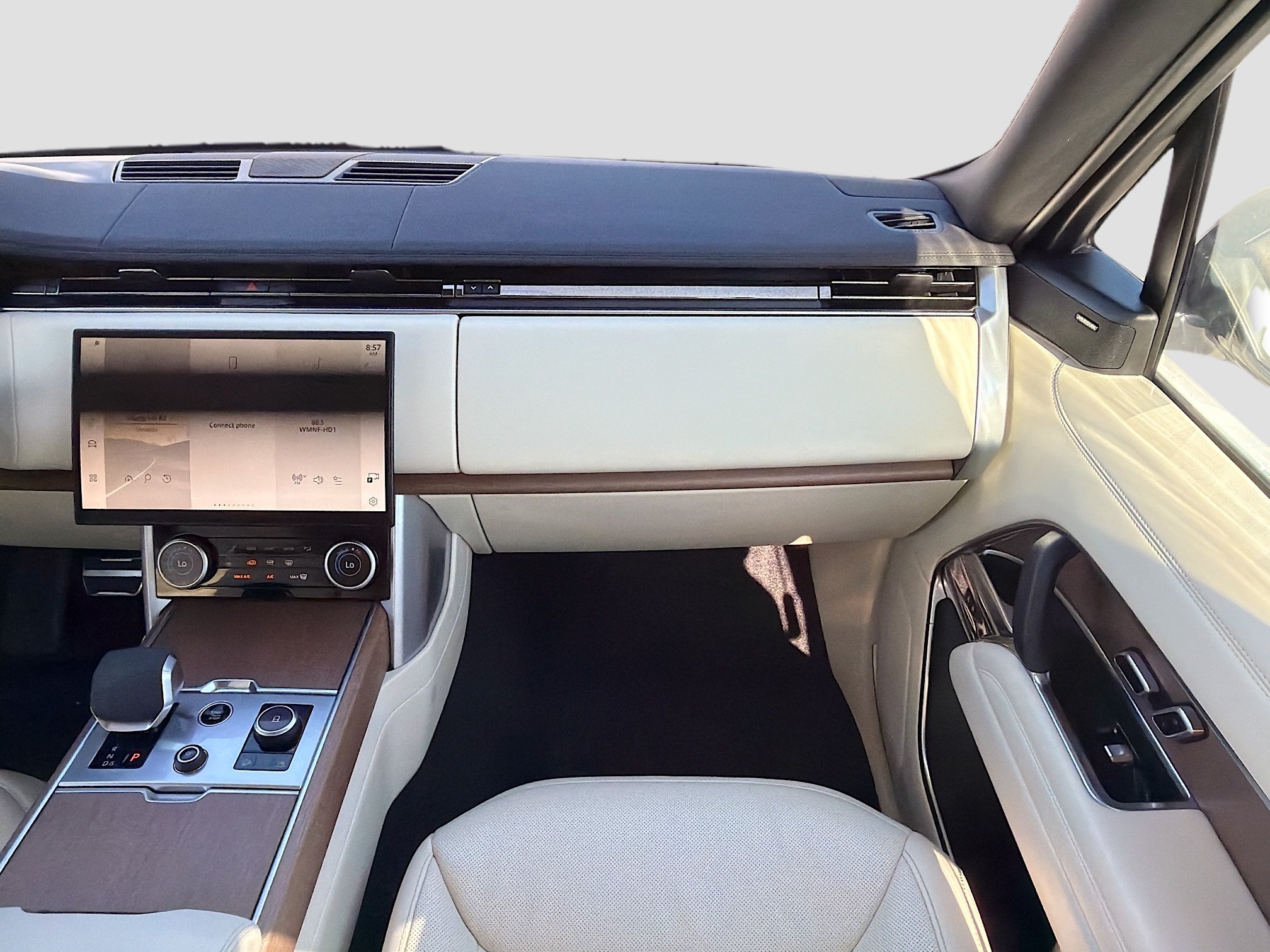 Used 2023 Land Rover Range Rover SE AWD/4WD image 19
