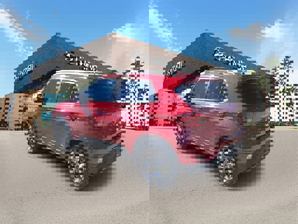 Used 2024 Hyundai Venue SEL image 2