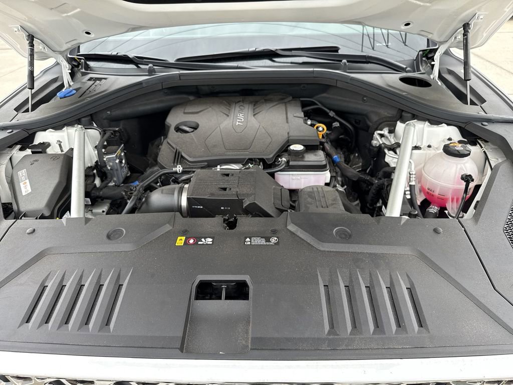 Used 2023 Genesis GV70 2.5T image 14