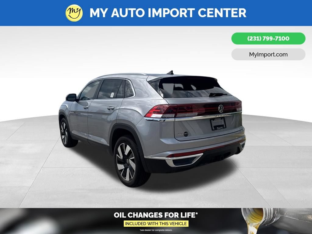Used 2025 Volkswagen Atlas Cross Sport SEL AWD/4WD image 5