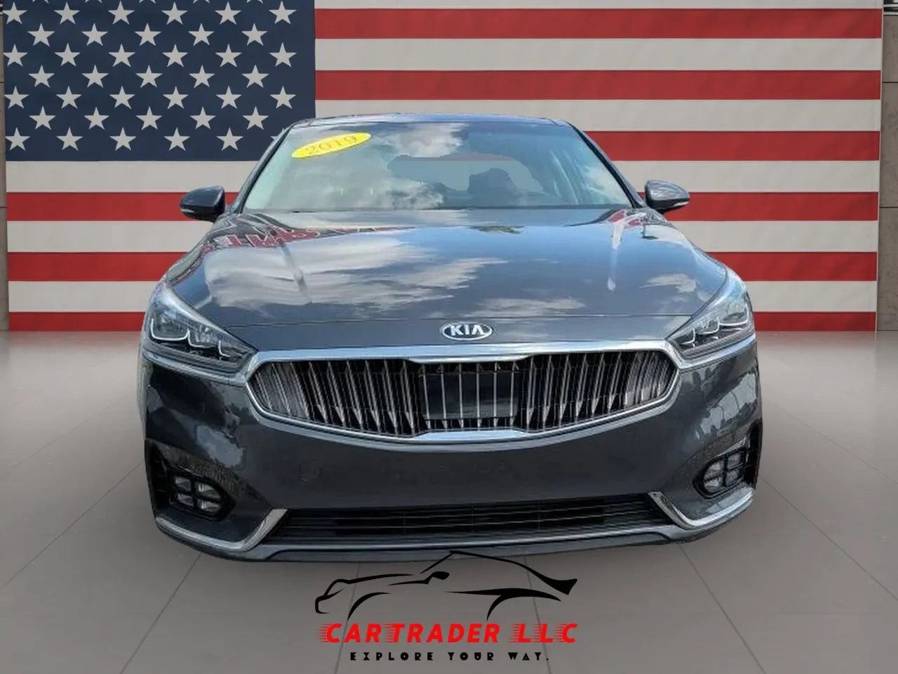 Used 2019 Kia Cadenza Technology FWD image 10