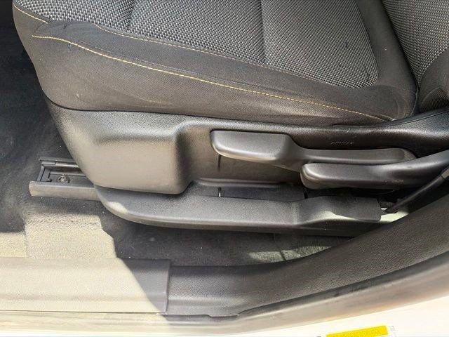 Used 2021 Chevrolet Traverse LS AWD/4WD image 12