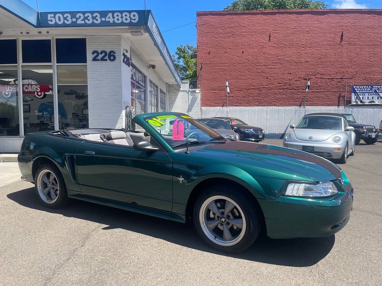 Used 2001 Ford Mustang Convertible RWD image 23