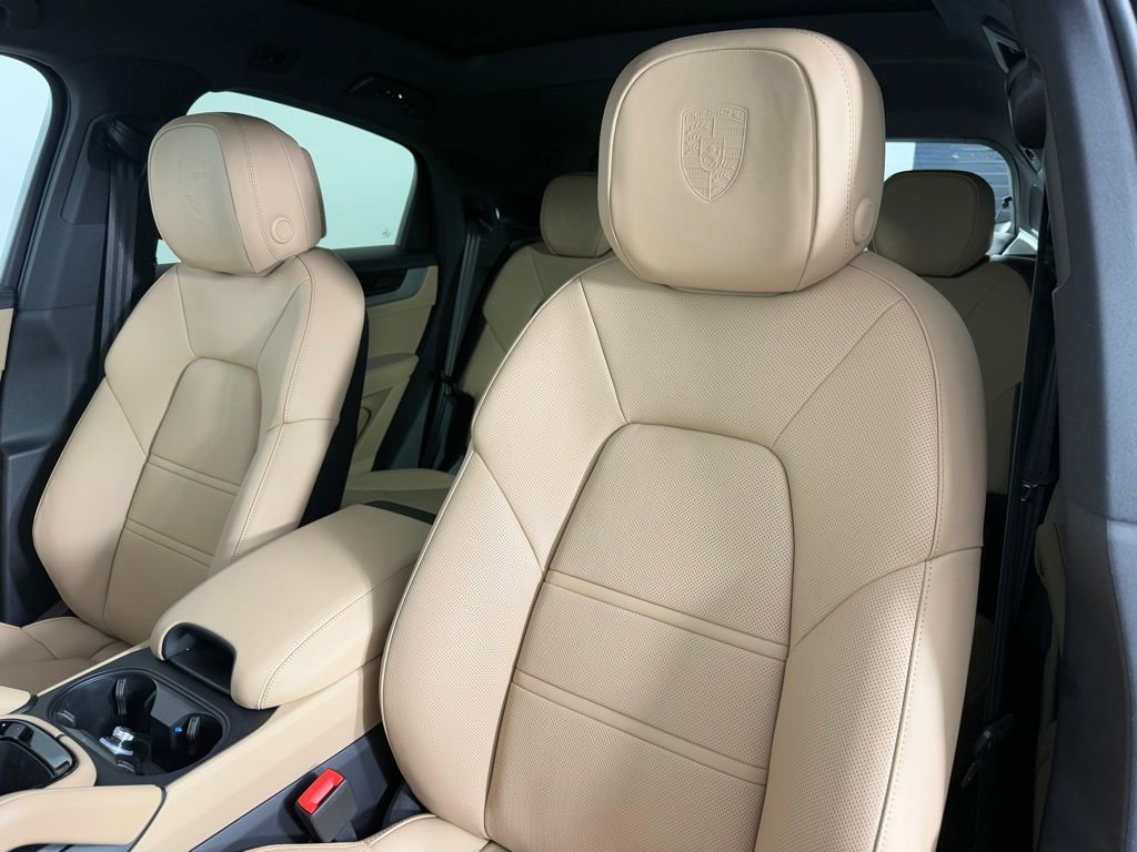 New 2026 Porsche Cayenne S image 5
