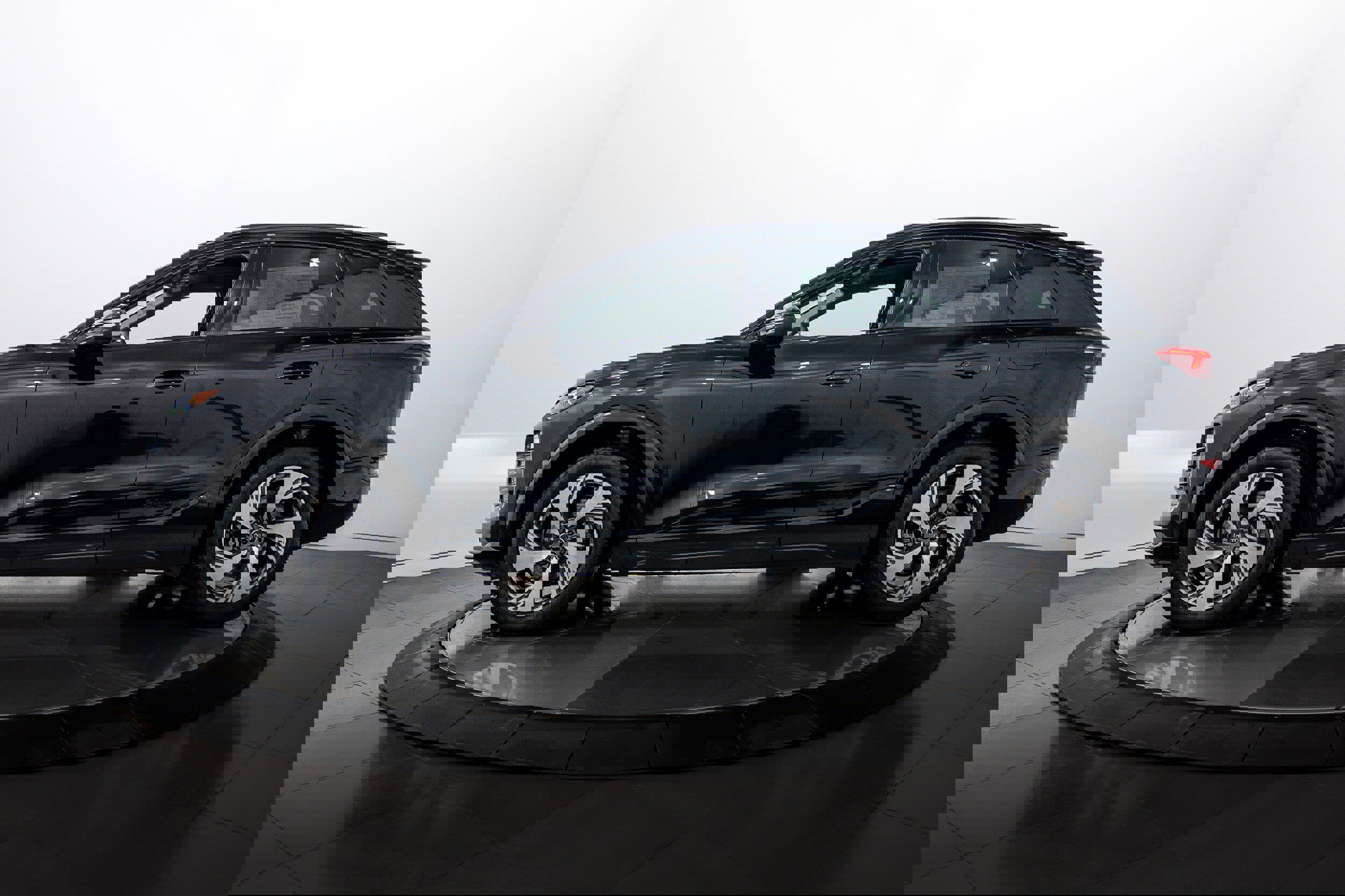 New 2025 Audi Q6 e-tron Premium Plus image 7