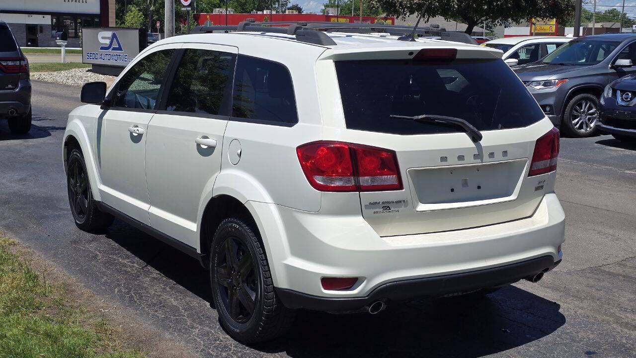Used 2014 Dodge Journey SXT FWD image 4