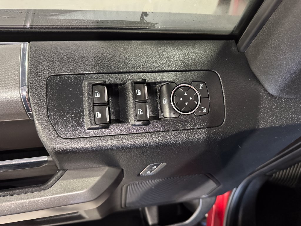 Used 2017 Ford F150 XLT w/ Equipment Group 302A Luxury AWD/4WD image 18