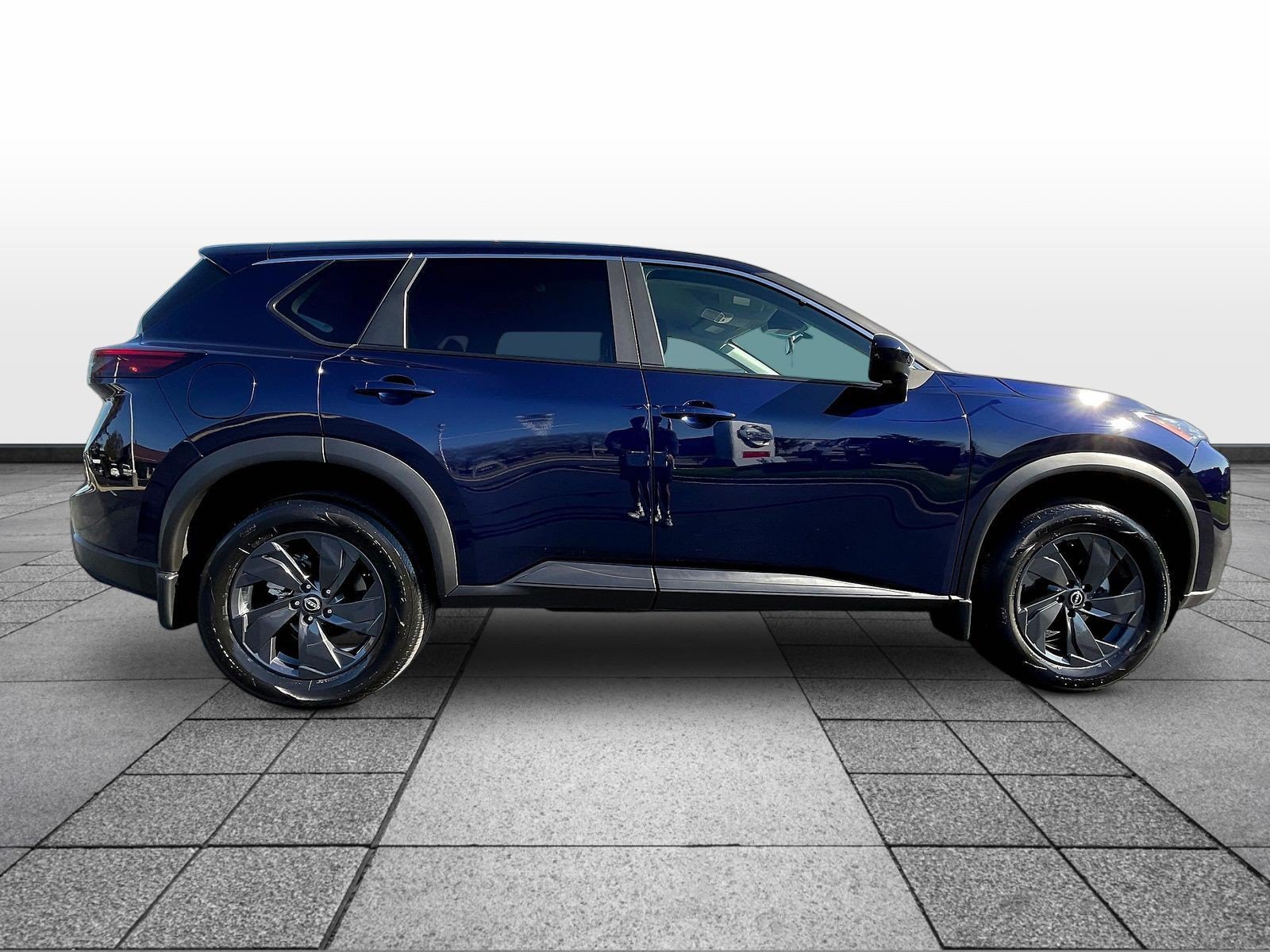Used 2026 Nissan Rogue SV w/ Cold Weather Package AWD/4WD image 4