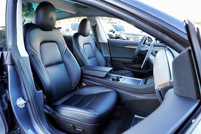 Used 2023 Tesla Model 3 Standard Range RWD image 12