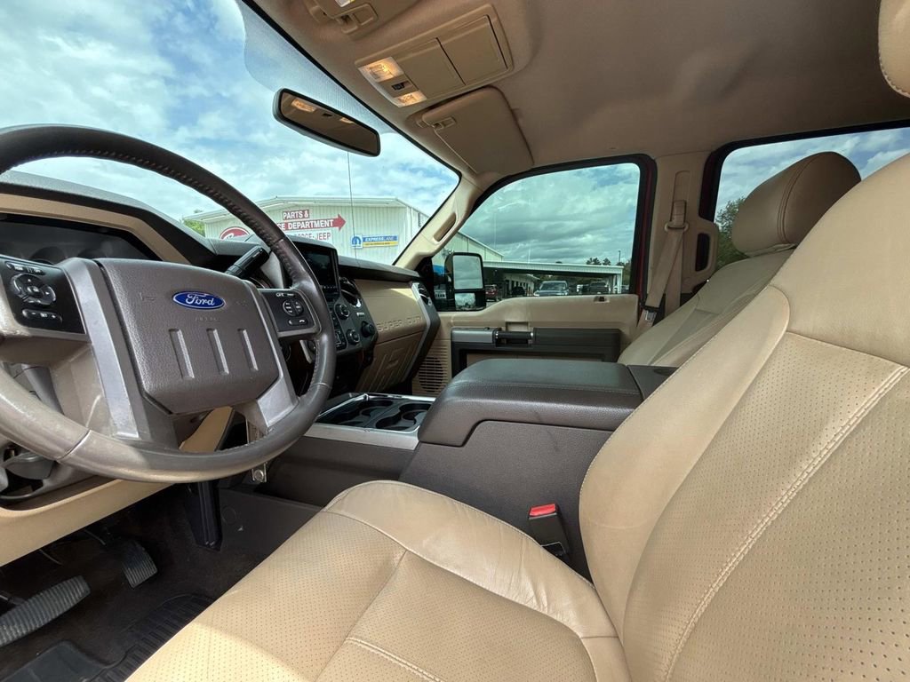 Used 2015 Ford F250 Lariat w/ Lariat Interior Package AWD/4WD image 10
