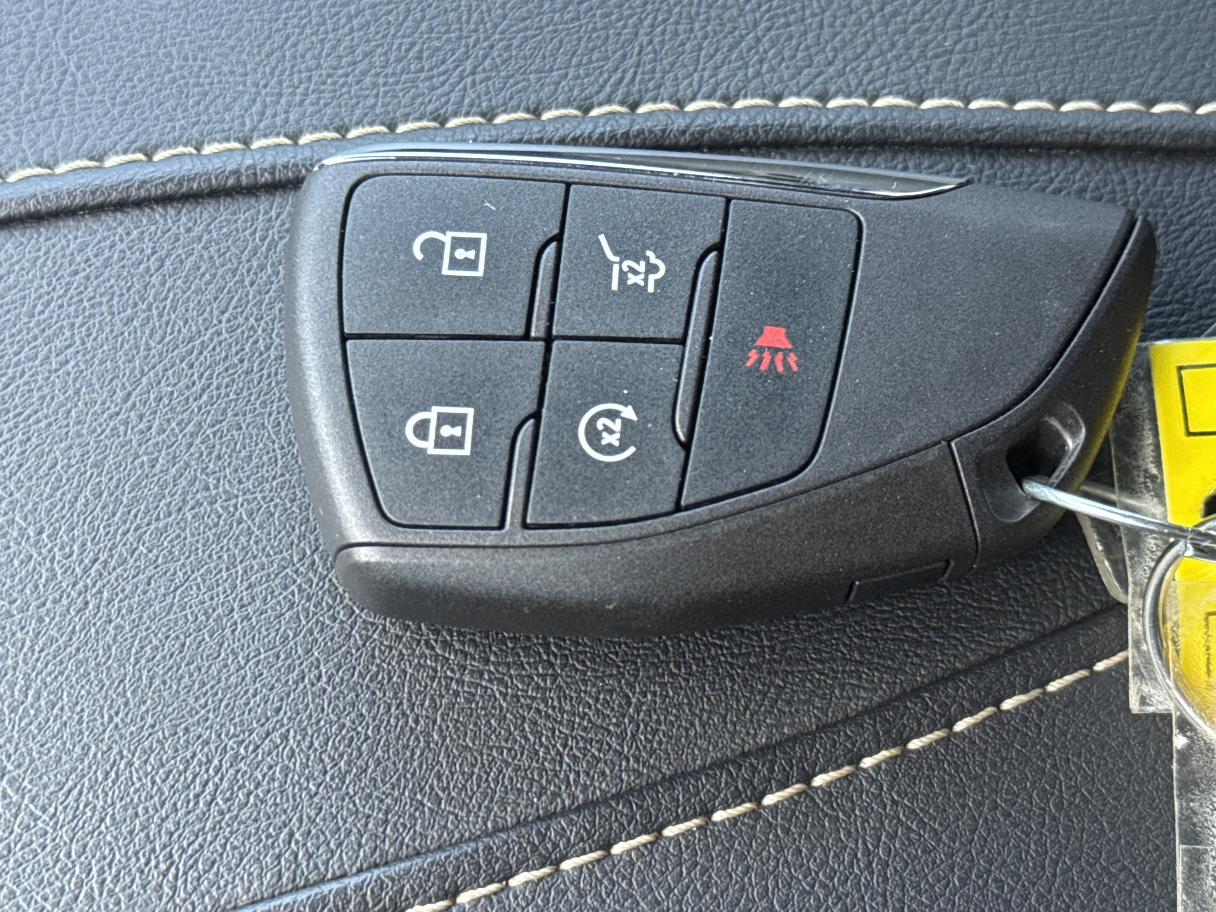 Used 2025 GMC Acadia Elevation image 48