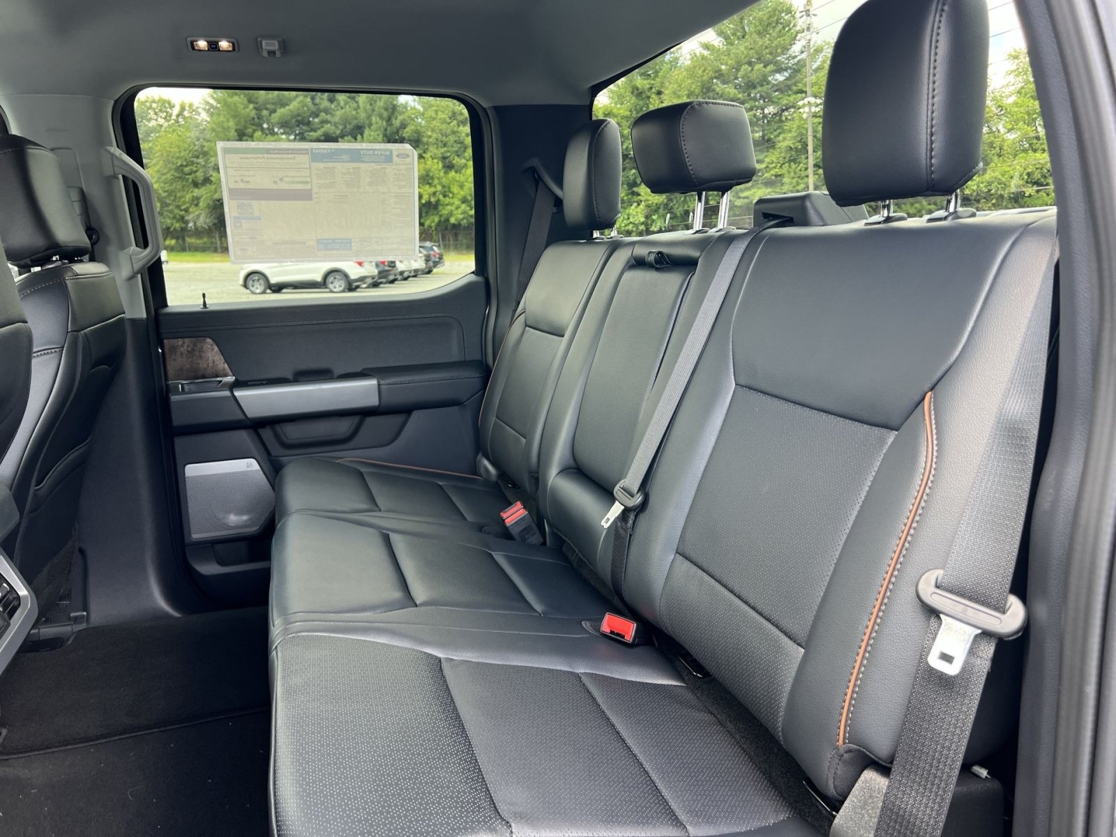 New 2026 Ford F250 Lariat w/ FX4 Off-Road Package AWD/4WD image 24