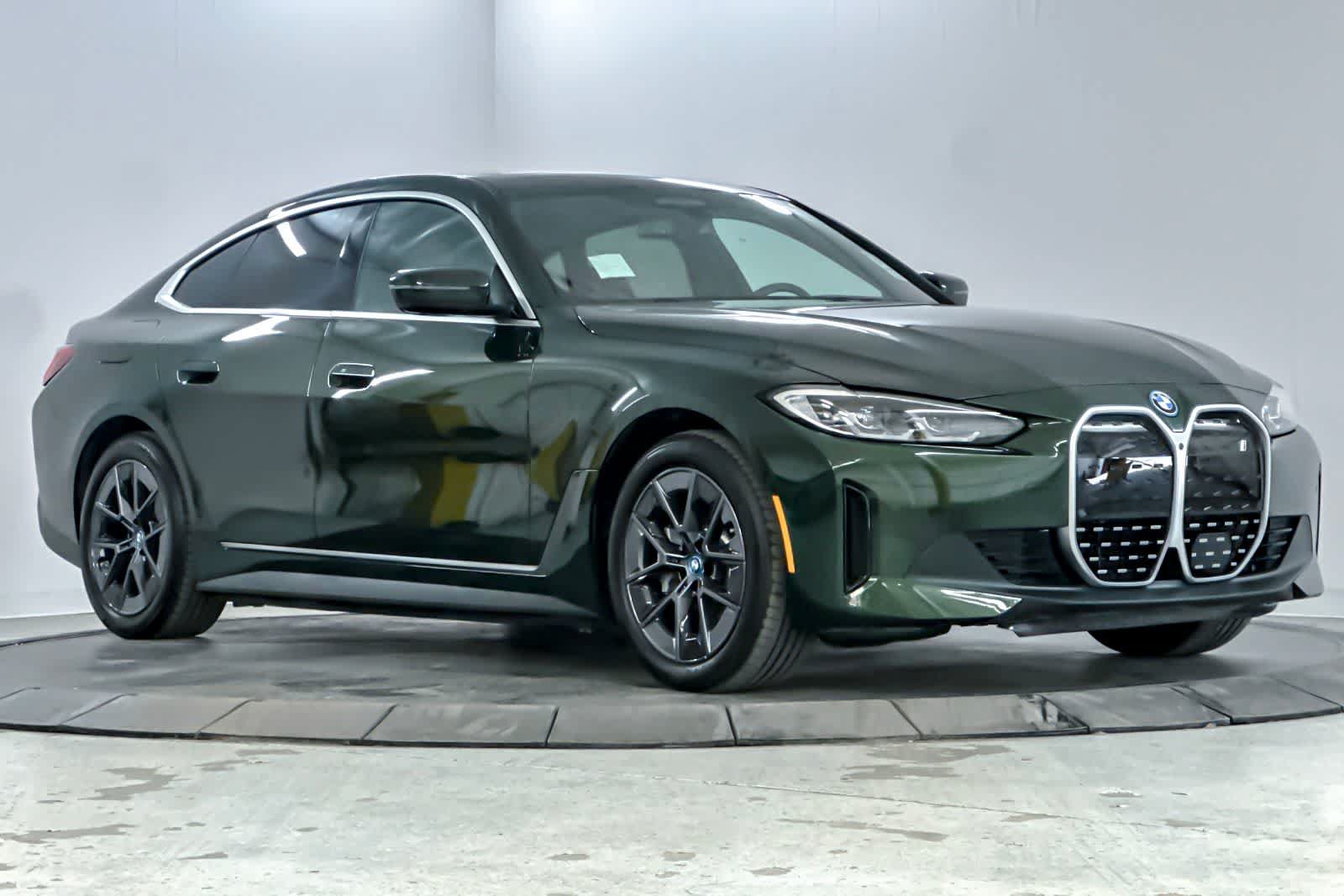 Used 2023 BMW i4 eDrive35 RWD image 9
