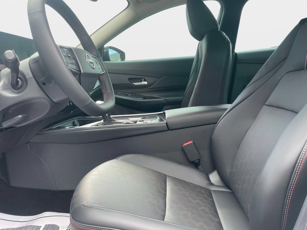 New 2026 Nissan Sentra SR w/ SR Premium Package FWD image 13
