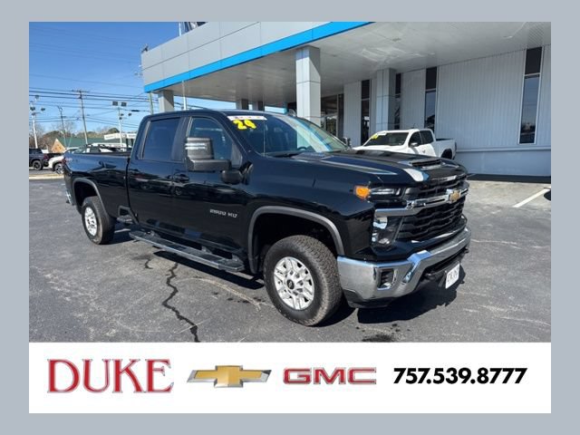 Used 2024 Chevrolet Silverado 2500 LT AWD/4WD image 1
