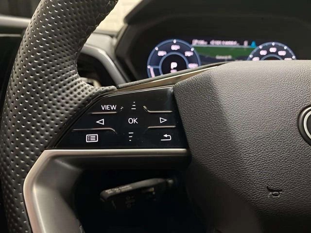 Used 2024 Audi Q4 e-tron Premium Plus w/ Premium Plus image 91