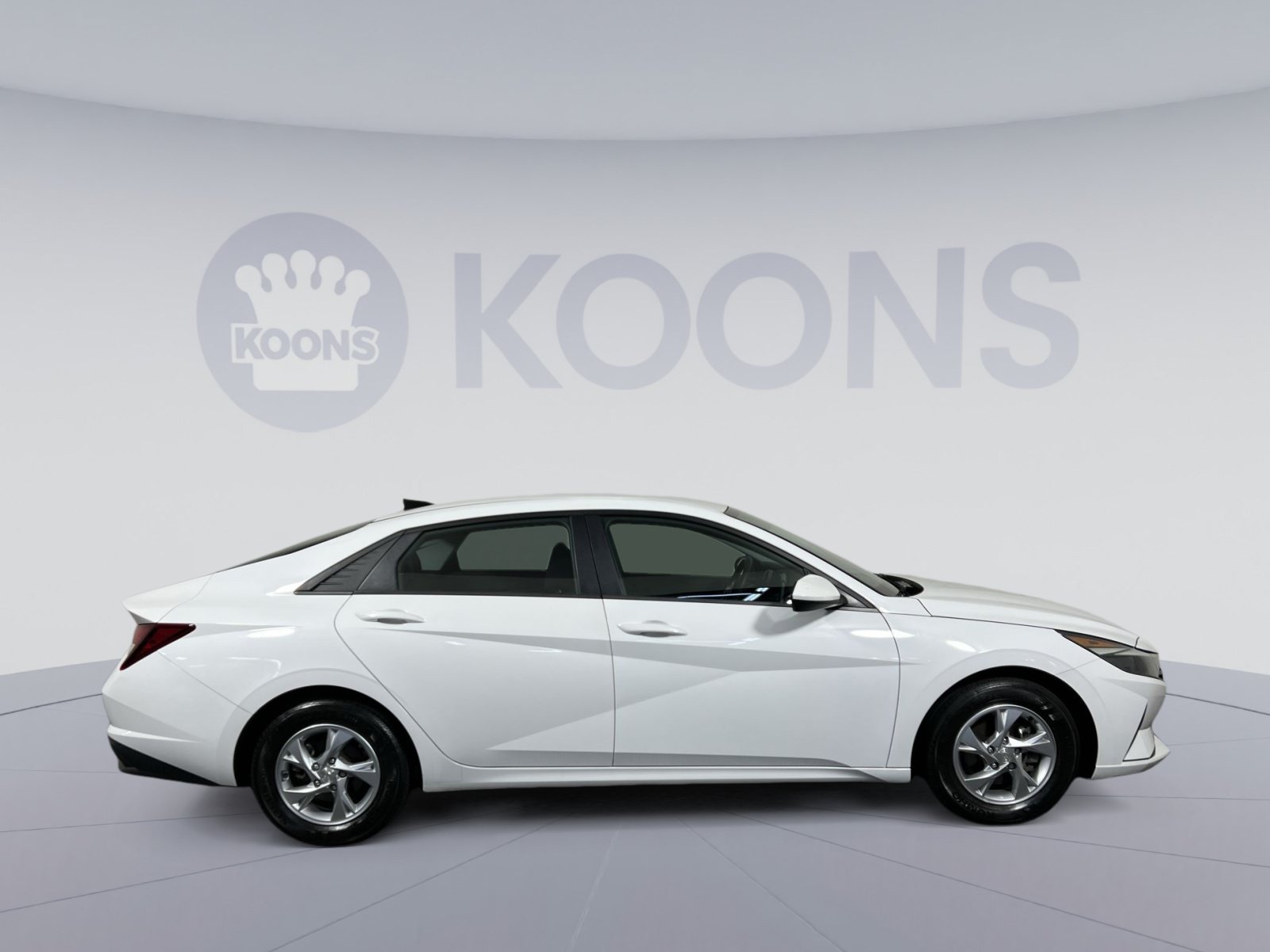 Used 2023 Hyundai Elantra SE FWD image 12