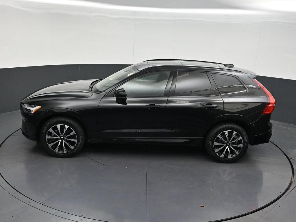 Certified 2024 Volvo XC60 B5 Plus AWD/4WD image 15