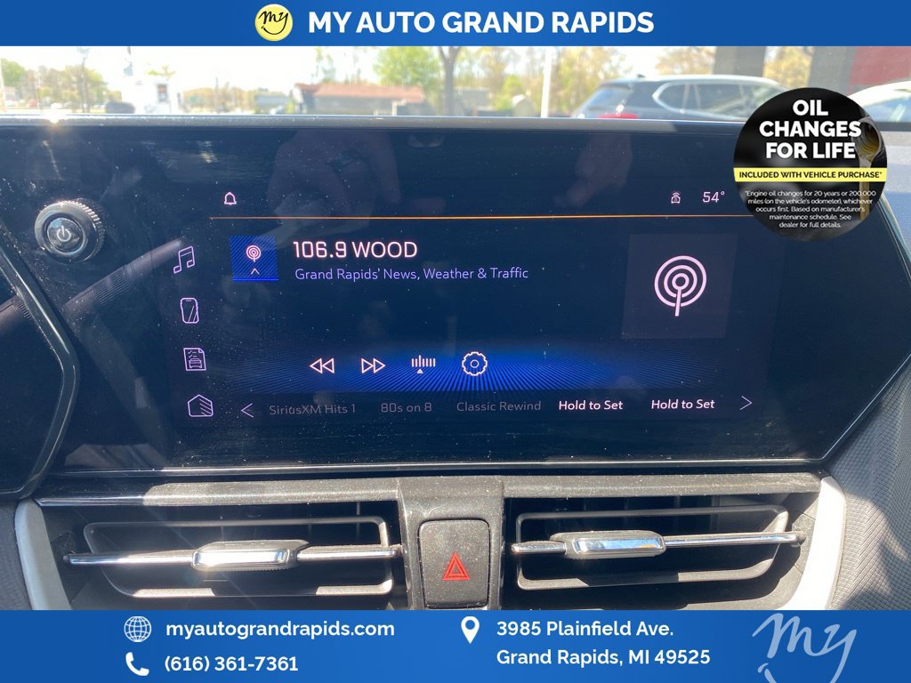 Used 2024 Chevrolet TrailBlazer LT AWD/4WD image 24