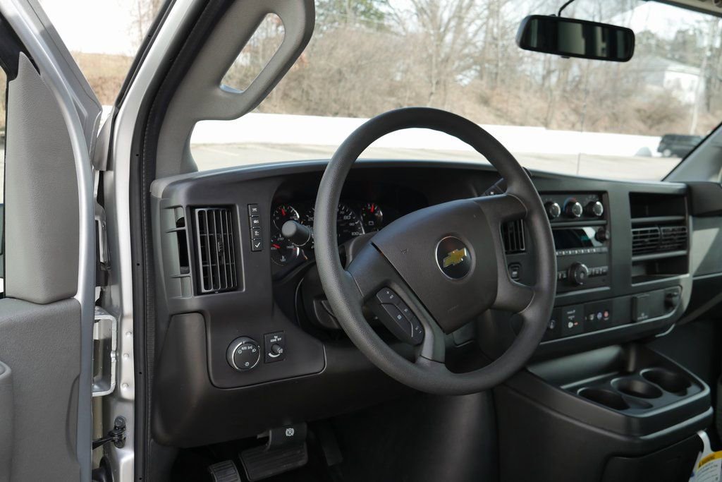 New 2025 Chevrolet Express 2500 w/ Enhanced Convenience Package image 10