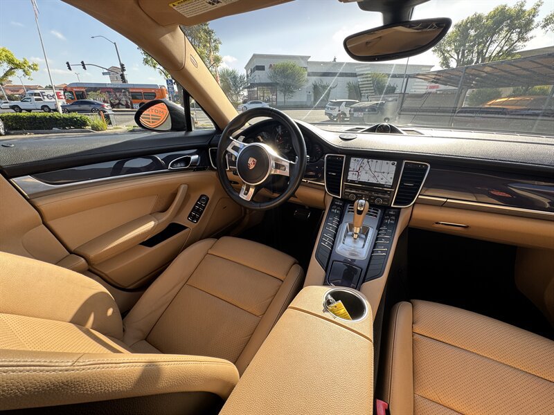 Used 2013 Porsche Panamera image 41