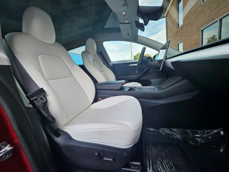 Used 2025 Tesla Model Y Long Range RWD image 59