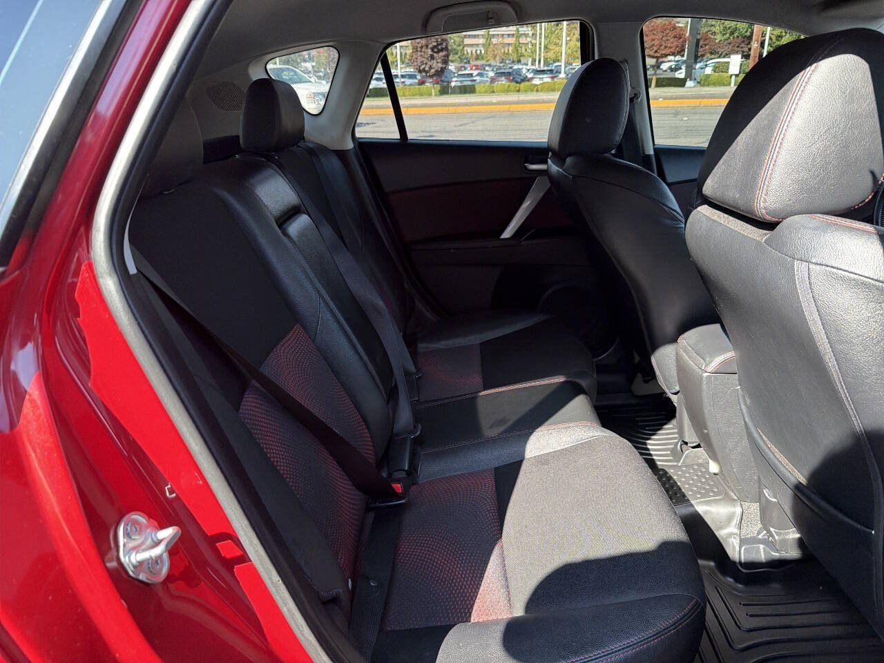 Used 2013 MAZDA MAZDA3 Touring w/ Mazdaspeed Tech Pkg FWD image 22