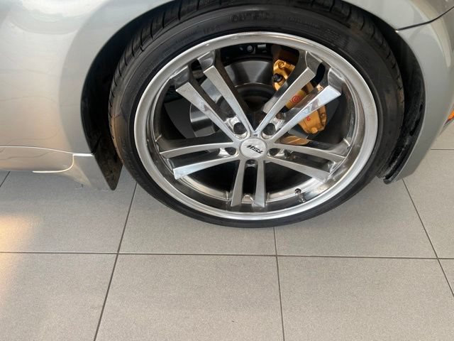 Used 2005 Nissan 350Z Grand Touring RWD image 12