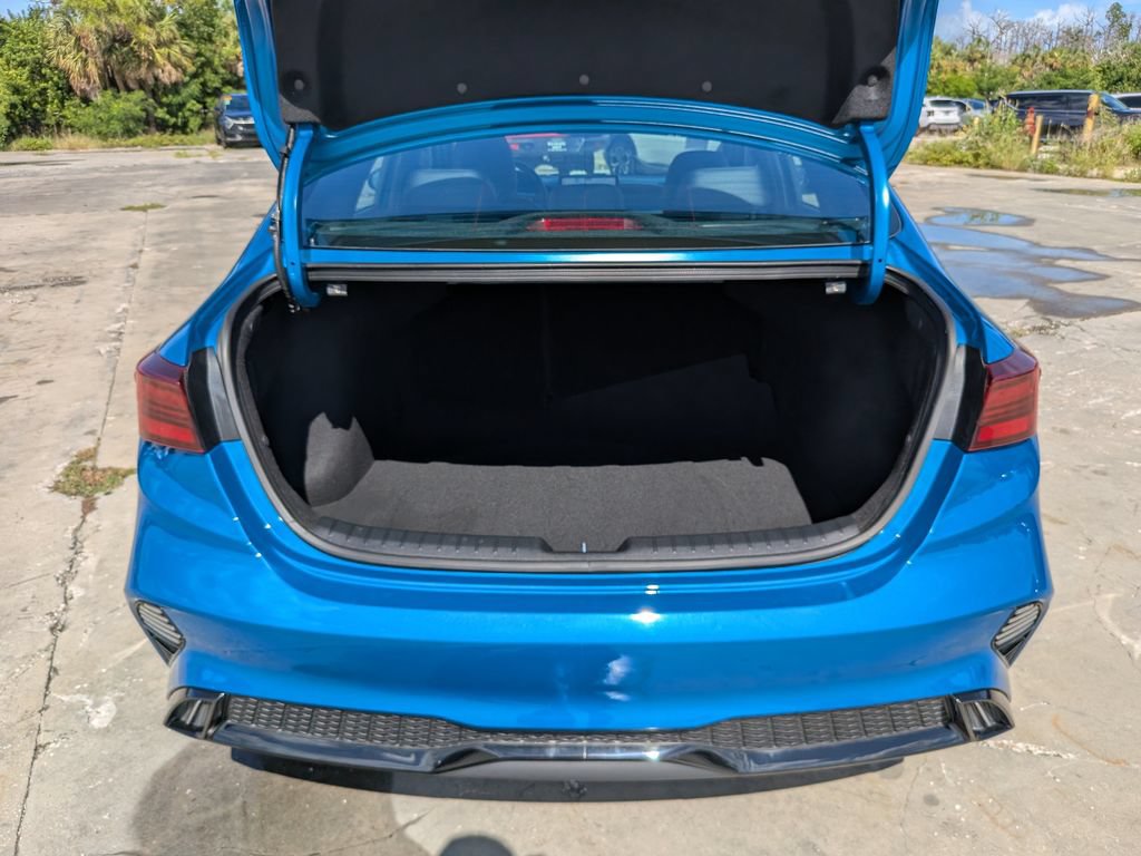 Certified 2024 Kia Forte GT-Line FWD image 12