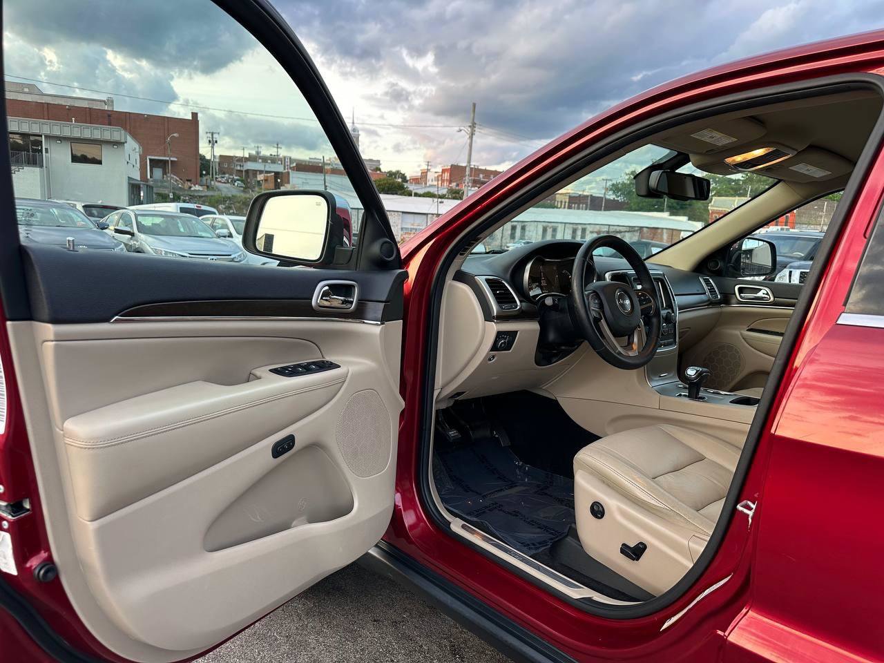 Used 2014 Jeep Grand Cherokee Limited RWD image 13