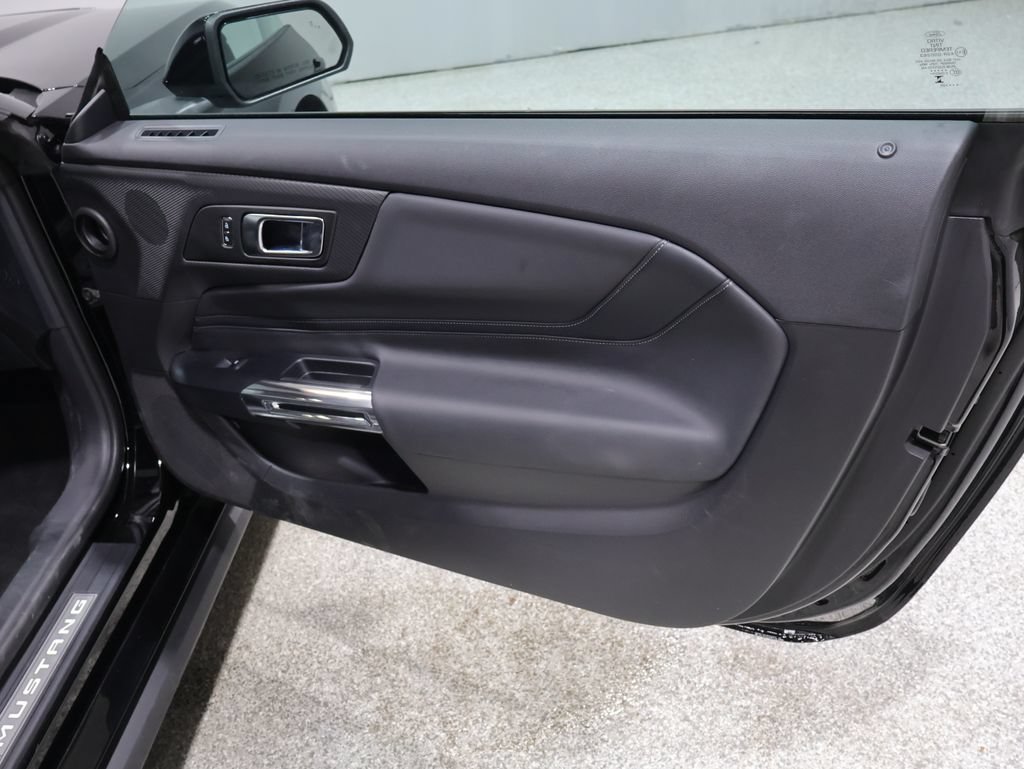 Used 2025 Ford Mustang GT Premium RWD image 21