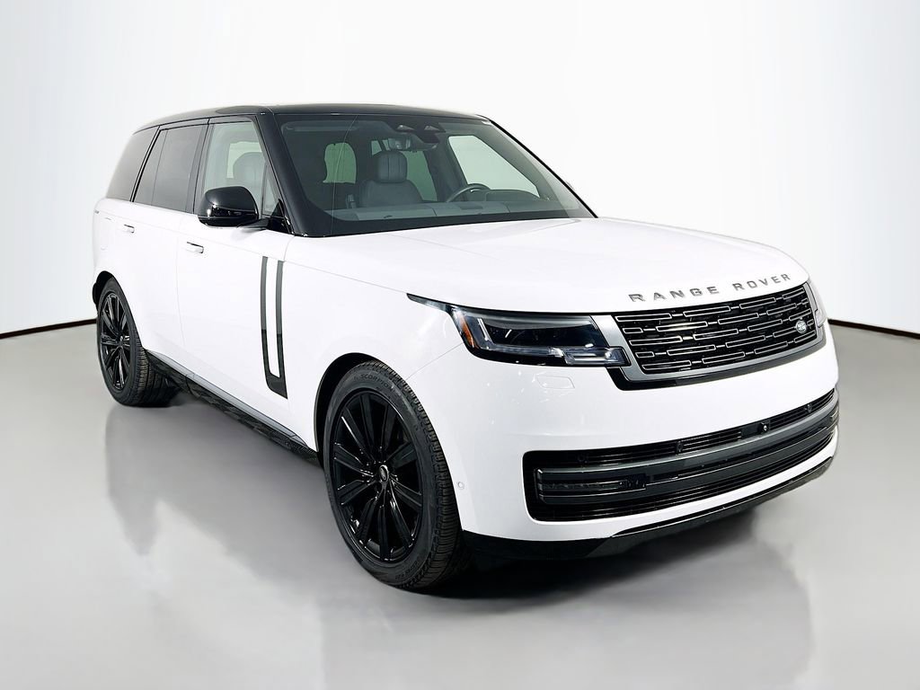 Used 2025 Land Rover Range Rover SE AWD/4WD image 3