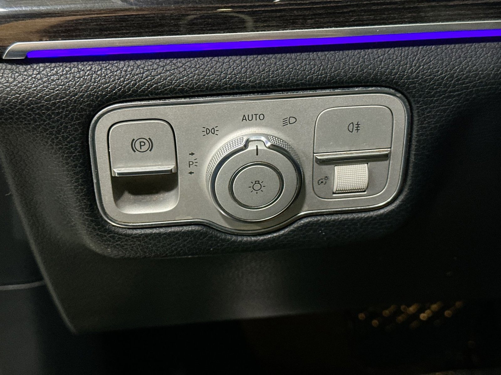 Used 2021 Mercedes-Benz GLE 350 4MATIC image 19