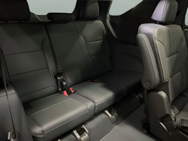 New 2026 Chevrolet Traverse High Country image 33