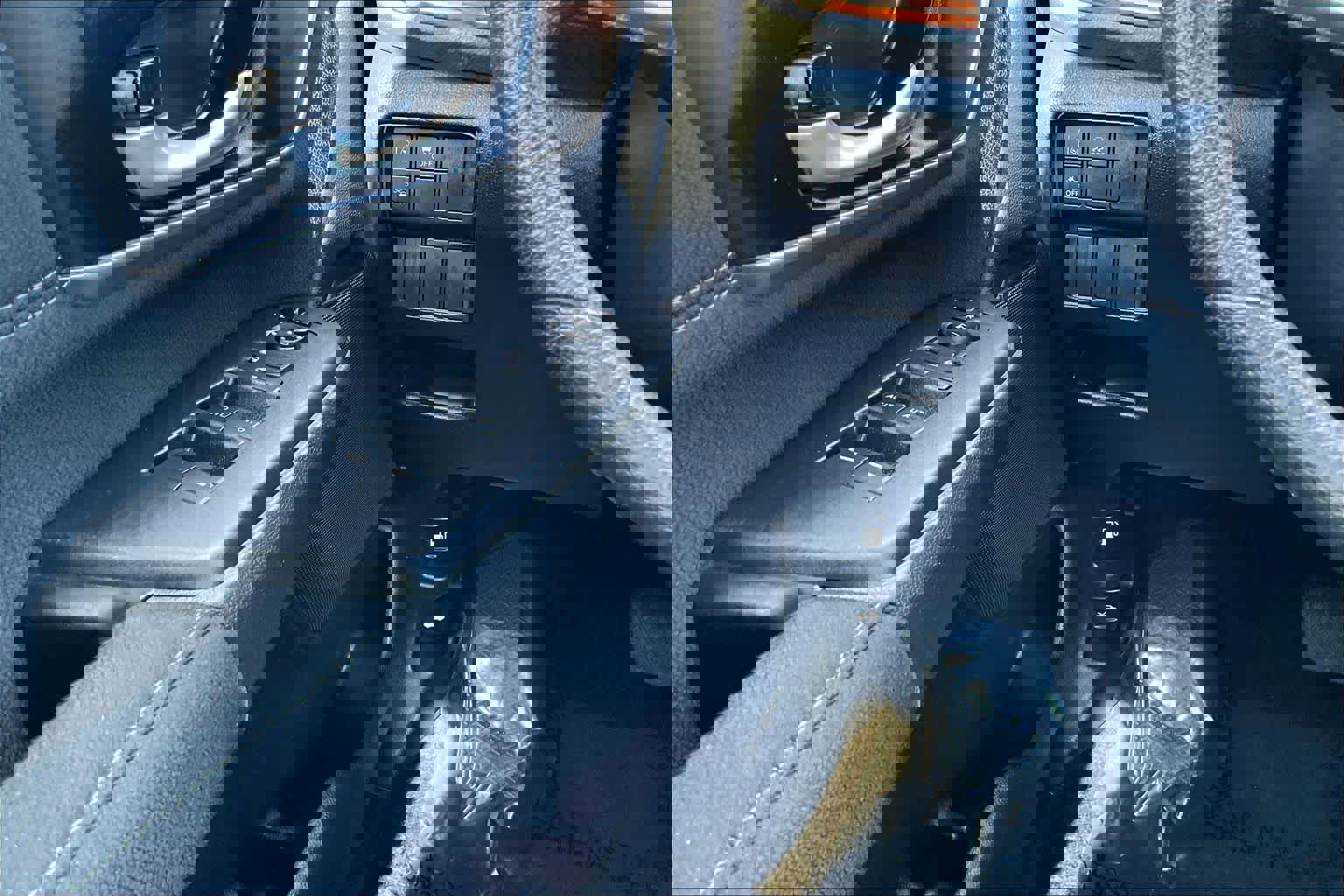 Used 2021 Honda CR-V EX image 30