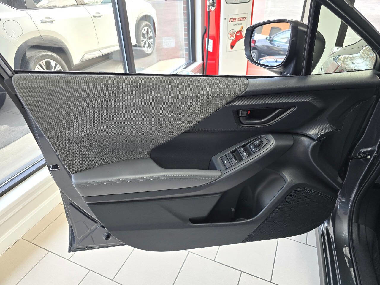 Used 2024 Subaru Crosstrek 2.0i Premium AWD/4WD image 17