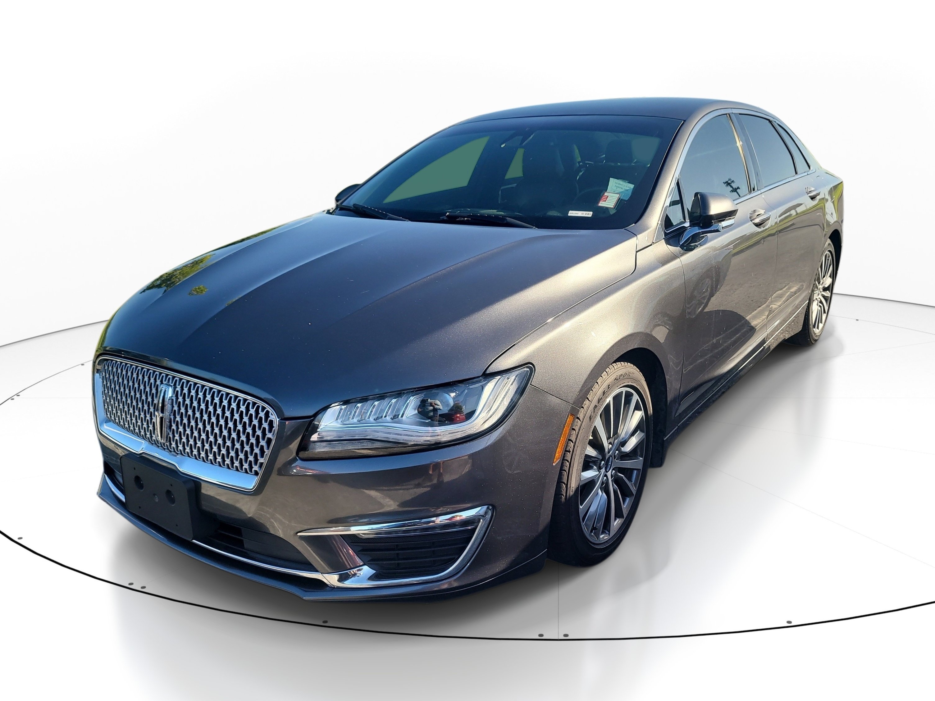 Used 2020 Lincoln MKZ w/ Convenience Package FWD image 3