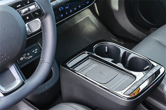 Certified 2025 Hyundai Ioniq 5 SEL image 24