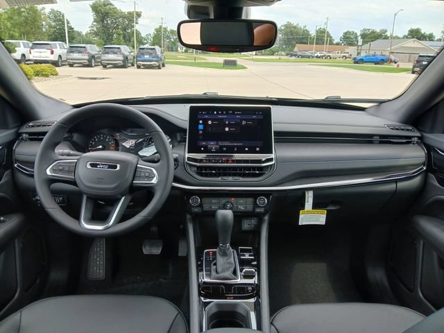 New 2026 Jeep Compass Latitude AWD/4WD image 31